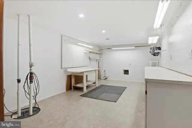 $1,399,000 | 6809 Spout Lane, Fairfax Station, VA 22039