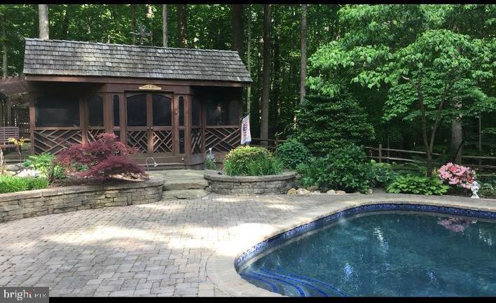 6809 Spout Lane Fairfax Station, VA 22039 - Photo 61 of 81 Resort Style Oasis!