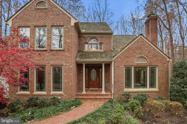 $1,399,000 | 6809 Spout Lane, Fairfax Station, VA 22039