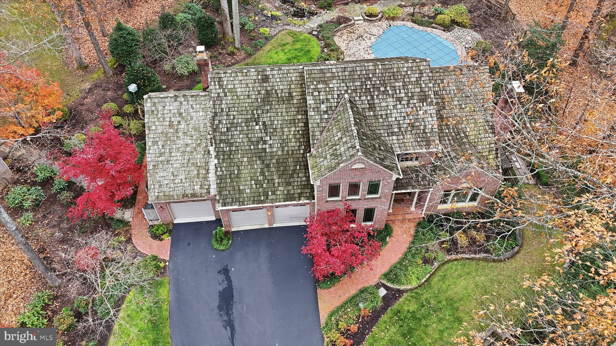 6809 Spout Lane Fairfax Station, VA 22039 - Photo 9 of 81 an aerial view of residential houses with yard