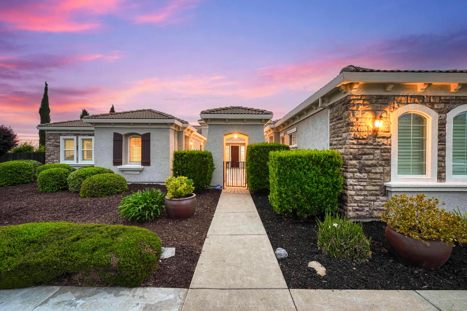 8537 Bridgestone Crescent Road Roseville, CA 95747 - Photo 6 of 64