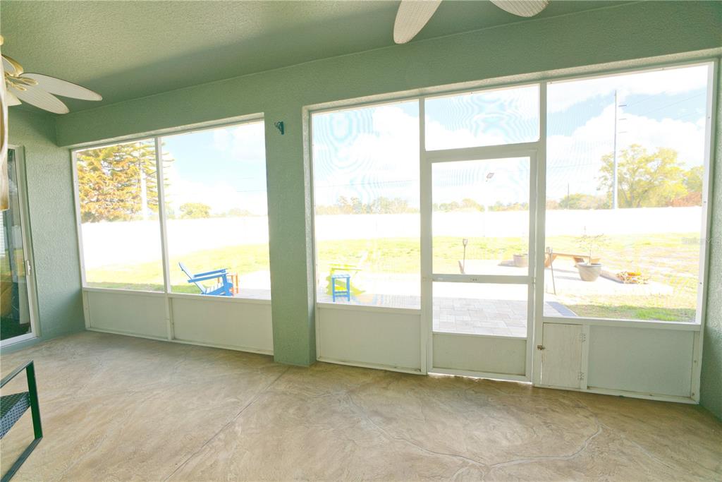 2309 Wolf Ridge Lane Mount Dora, FL 32757 - Photo 49 of 62 a view of an empty room and window