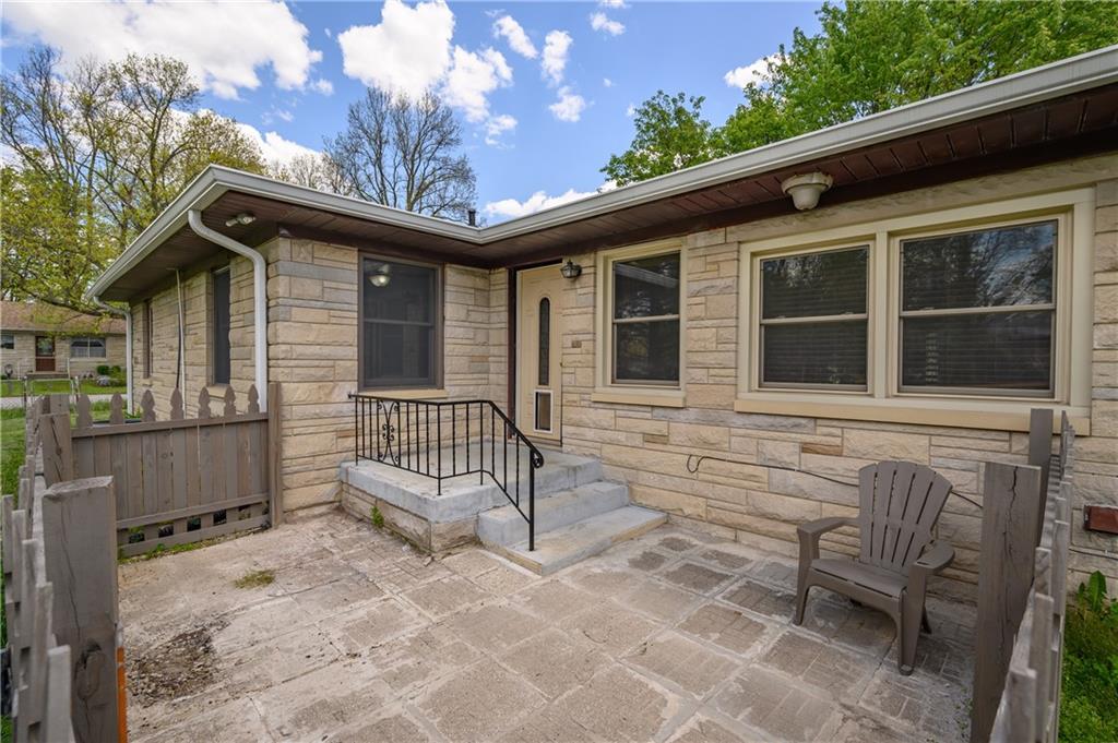430 South High School Road Indianapolis, IN 46241 - Photo 3 of 41 Gallery Image 3