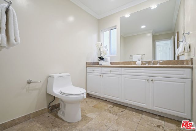 $1,795,000 | 4015 Karelia Street, Los Angeles, CA 90065