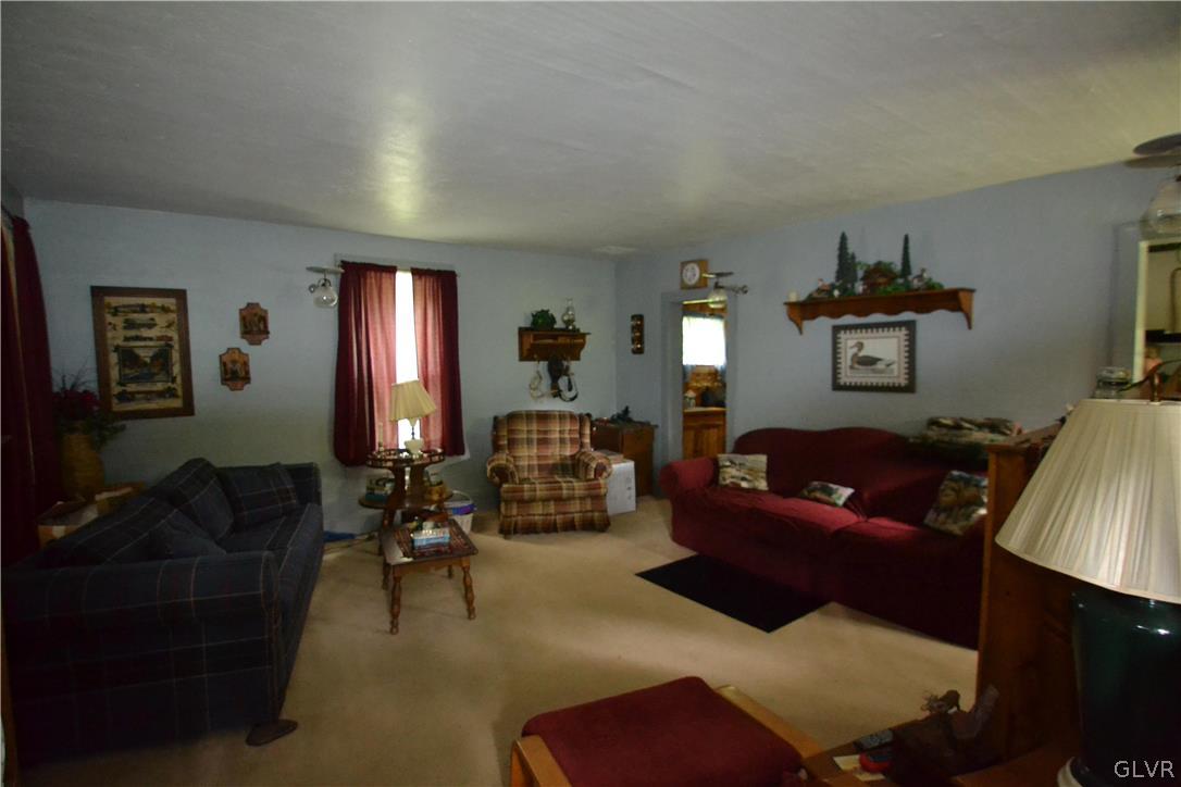 430 High-Line Road Dingmans Ferry, PA 18328 - Photo 12 of 19 Gallery Image 12