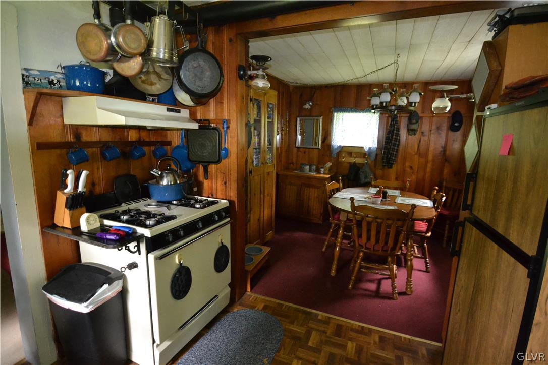 430 High-Line Road Dingmans Ferry, PA 18328 - Photo 17 of 19 Gallery Image 17