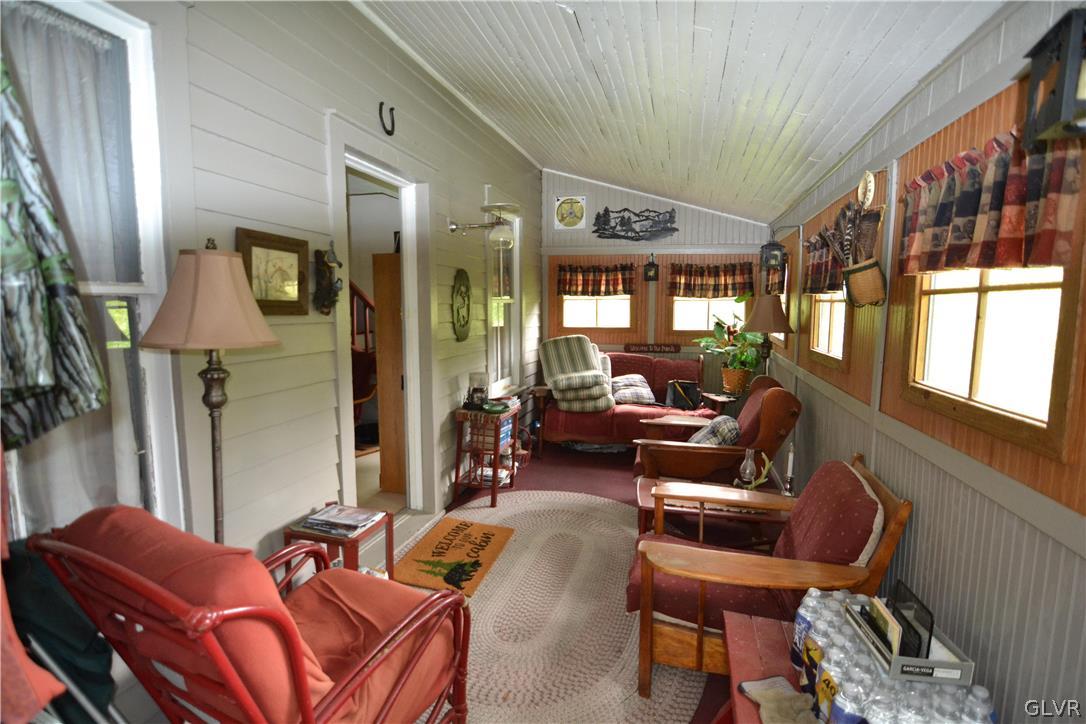 430 High-Line Road Dingmans Ferry, PA 18328 - Photo 10 of 19 Gallery Image 10