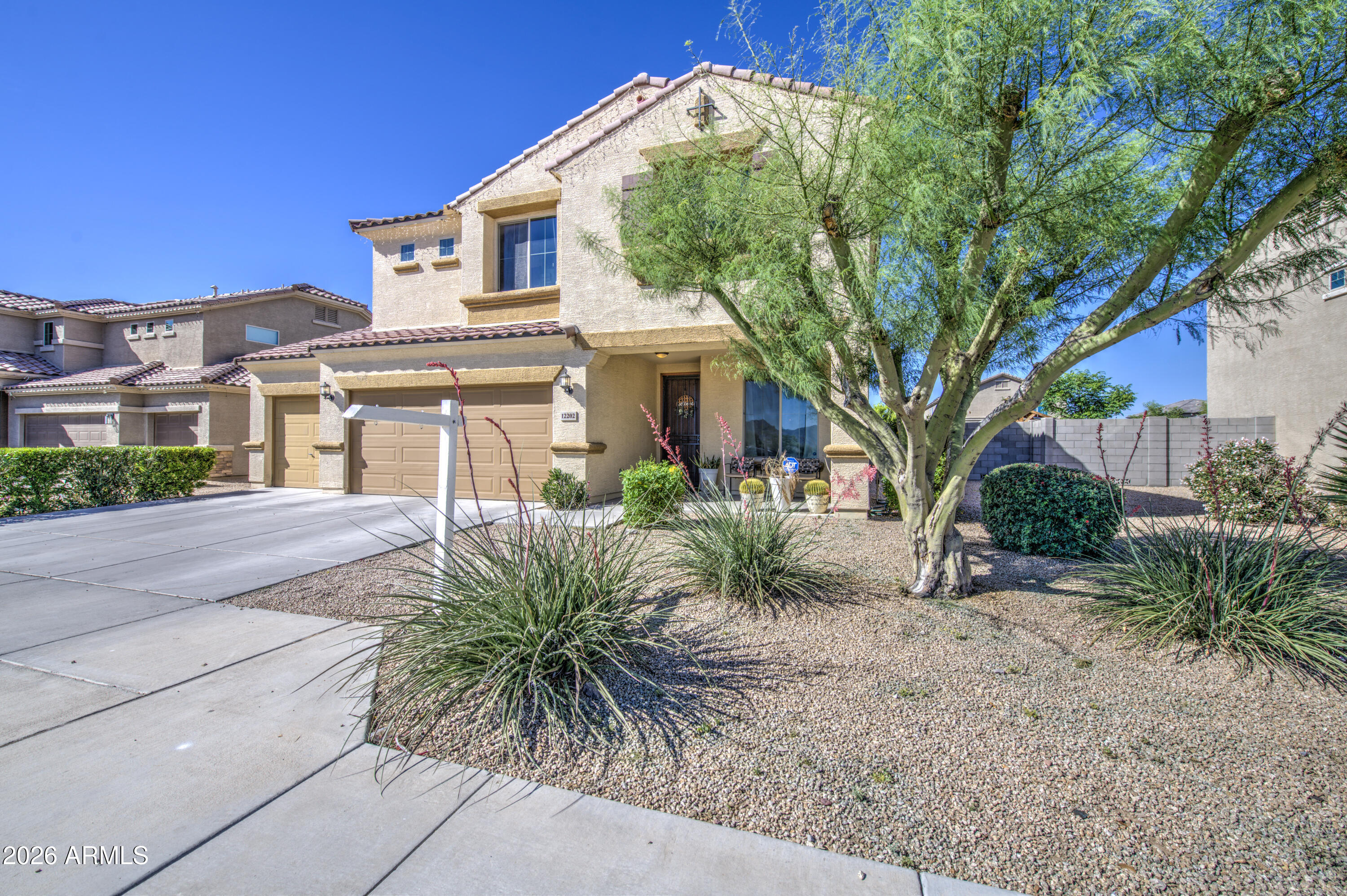 12202 West Del Rio Lane Avondale, AZ 85323 - Photo 4 of 49 Front 4