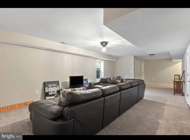 $2,550 | 144 Rollason Drive, Front Royal, VA 22630