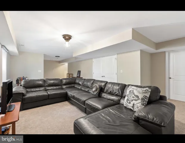 $2,550 | 144 Rollason Drive, Front Royal, VA 22630