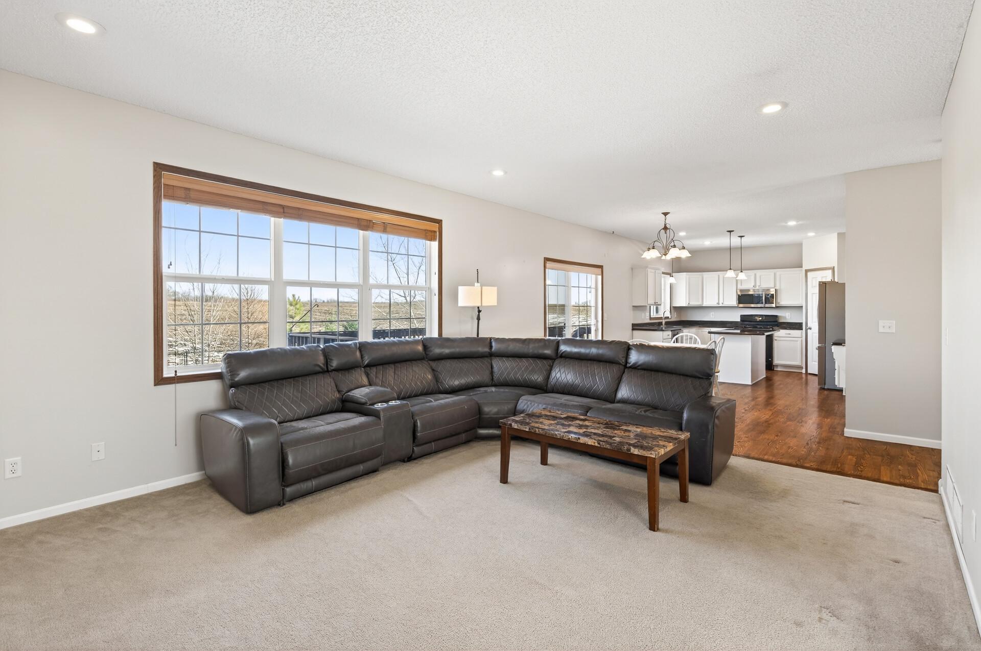 921 Hope Avenue Jordan, MN 55352 - Photo 9 of 31