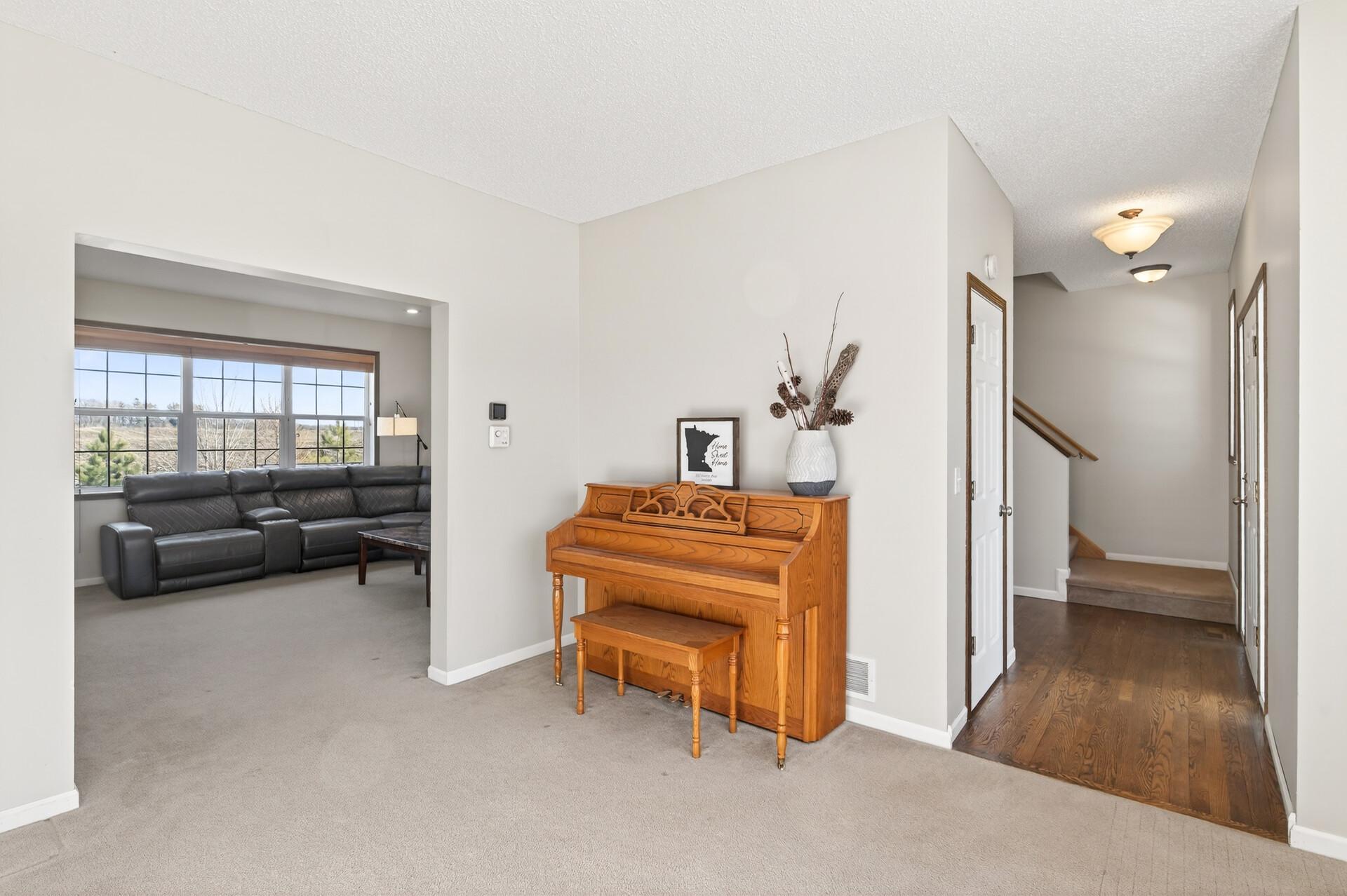 921 Hope Avenue Jordan, MN 55352 - Photo 10 of 31