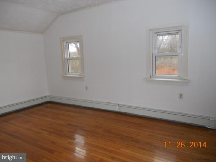 17 Polk Street Riverside, NJ 08075 - Photo 13 of 15 Bedroom 2