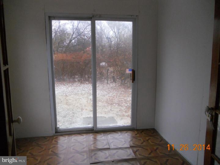 17 Polk Street Riverside, NJ 08075 - Photo 9 of 15 Sun Room