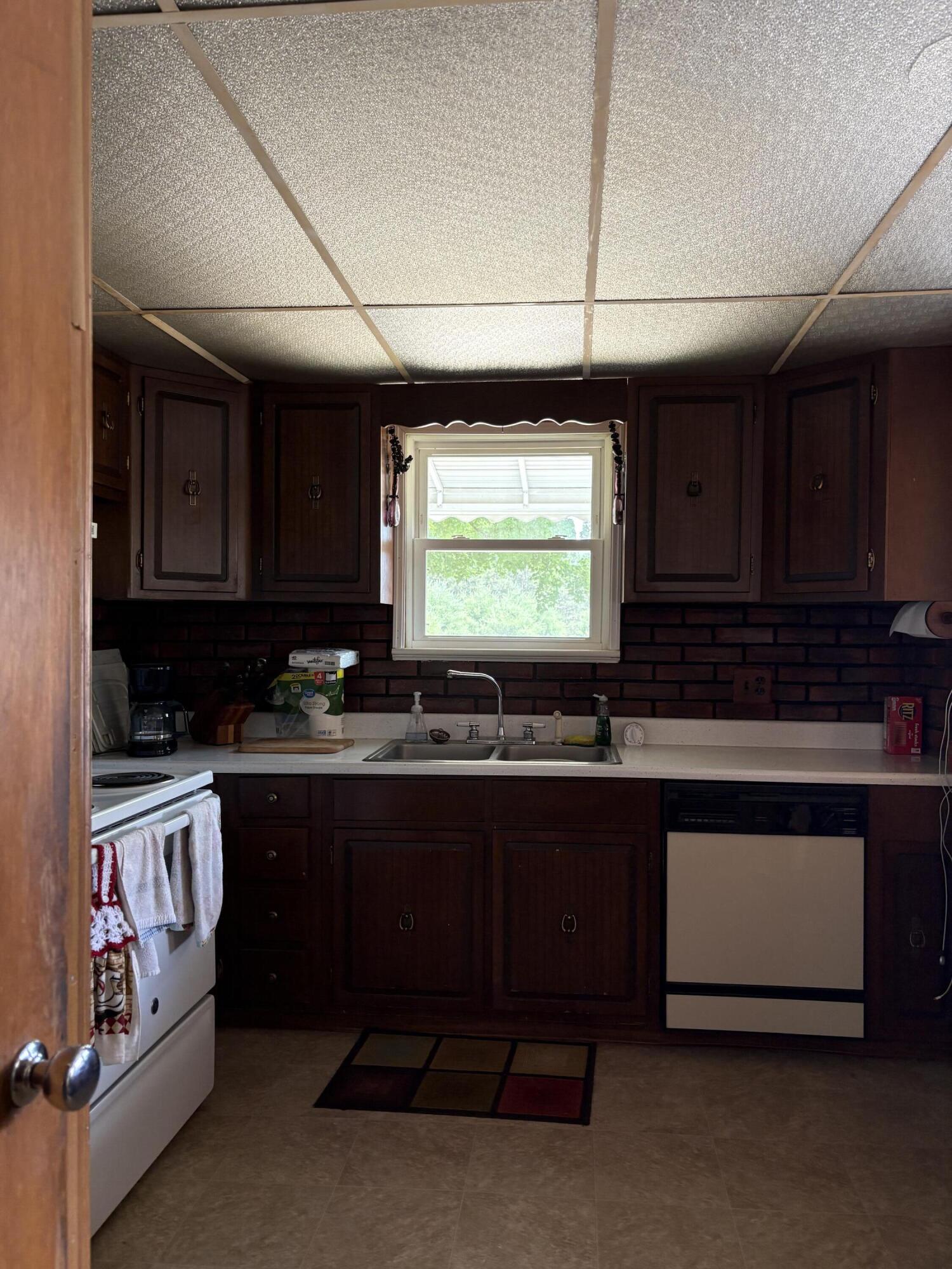 22347 5 Mile Road Morley, MI 49336 - Photo 16 of 77 IMG_E4136