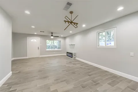 $199,000 | 8925 Everglade Drive, Houston, TX 77078