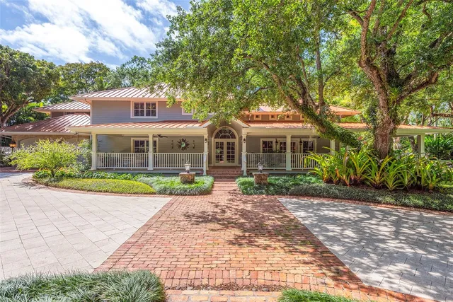 $9,399,000 | 5400 Kerwood Oaks Drive, Coral Gables, FL 33156