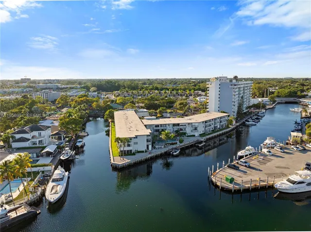 $195,000 | 13105 Ixora Court, Unit 302, North Miami, FL 33181