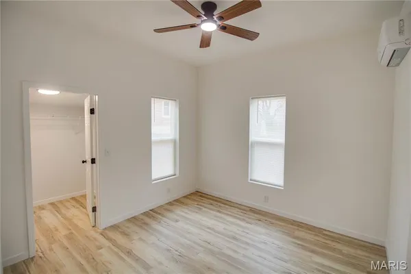 $179,200 | 236 West Delmar Avenue, Godfrey, IL 62035