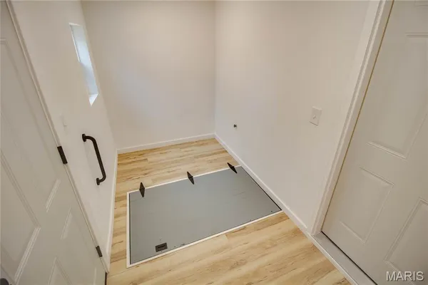 $179,200 | 236 West Delmar Avenue, Godfrey, IL 62035