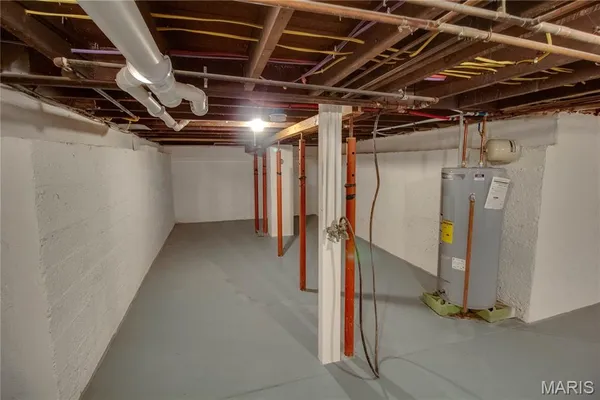 $179,200 | 236 West Delmar Avenue, Godfrey, IL 62035