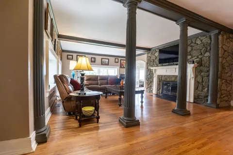 $1,600,000 | 2990 McGavock Pike, Nashville, TN 37214