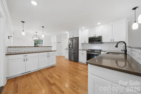 $725,000 | 1512 Little Hill Road, Newton, NC 28658