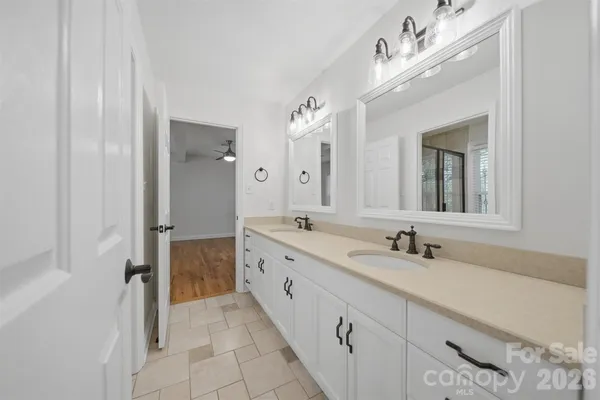 $725,000 | 1512 Little Hill Road, Newton, NC 28658