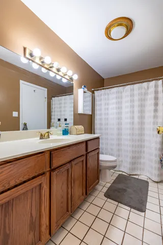 $360,000 | 8624 Garfield Avenue, Munster, IN 46321