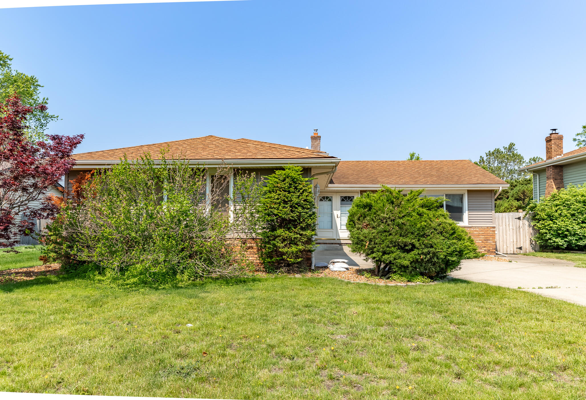 8624 Garfield Avenue Munster, IN 46321 - Photo 2 of 29 2054x1400