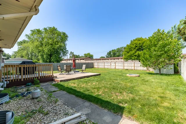 $360,000 | 8624 Garfield Avenue, Munster, IN 46321