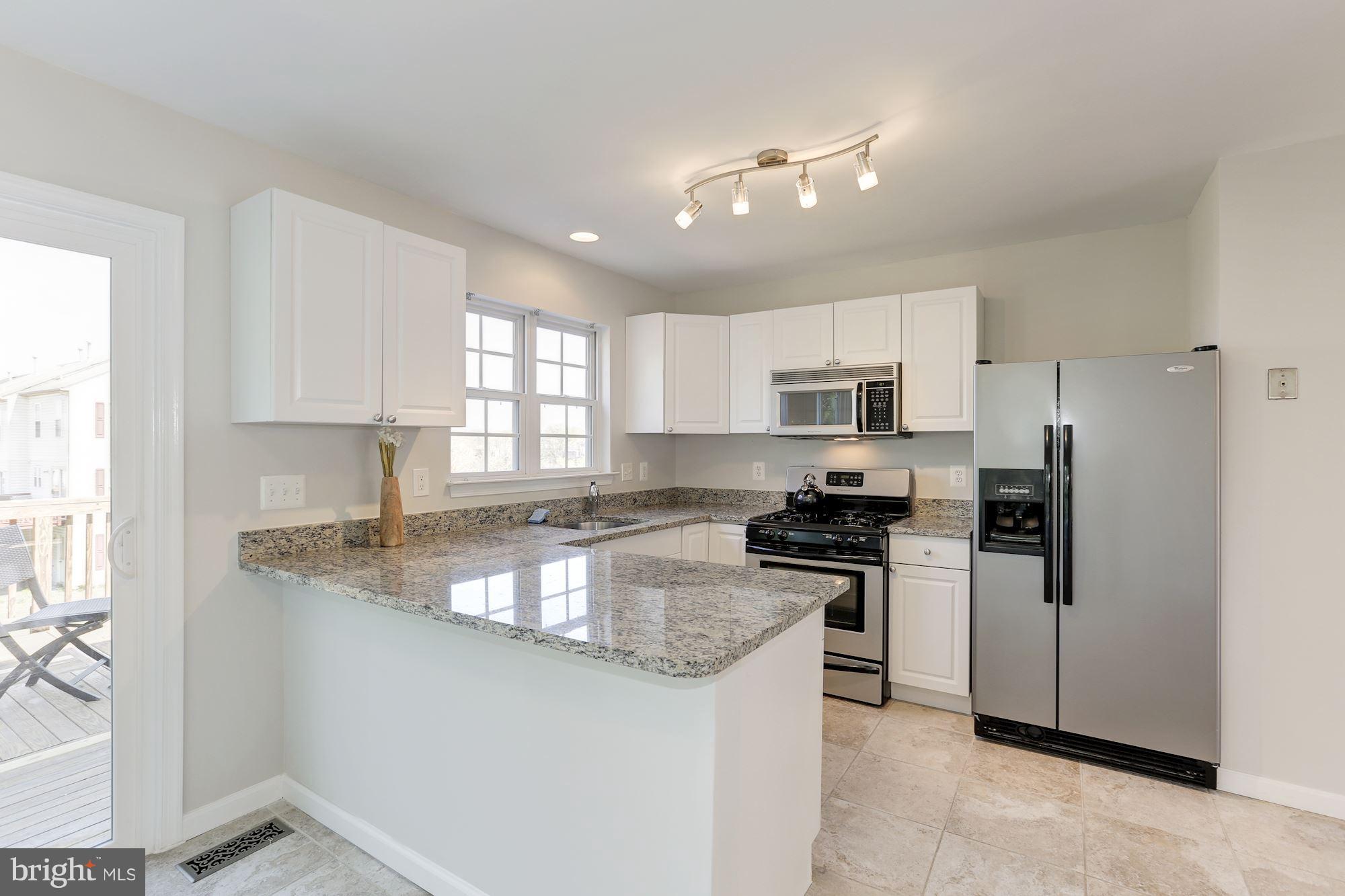 6326 Deer Ridge Trail Springfield, VA 22150 - Photo 6 of 30 Kitchen