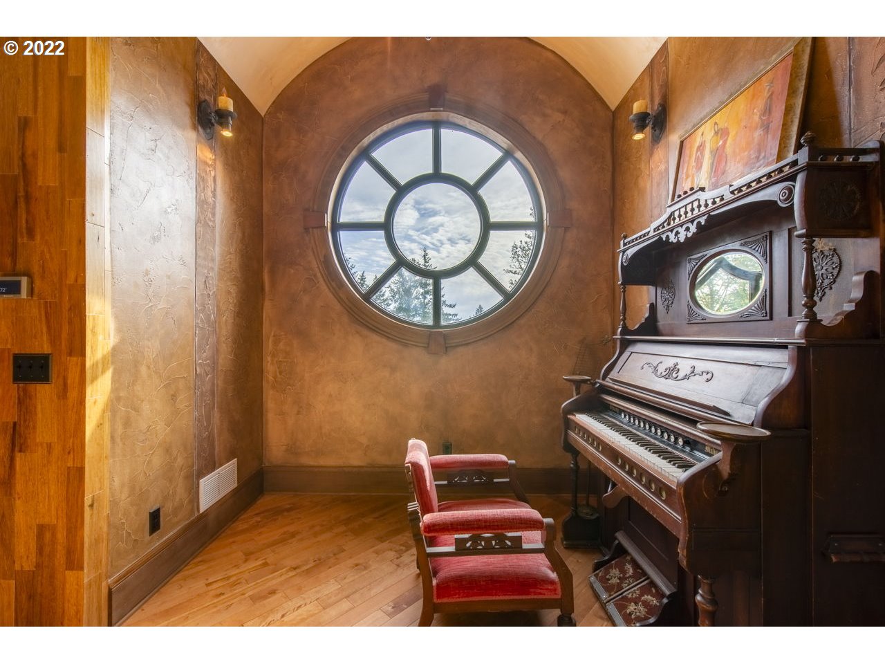 14125 Northwest Germantown Road Portland, OR 97231 - Photo 20 of 32 a bathroom with a toilet a sink and a mirror