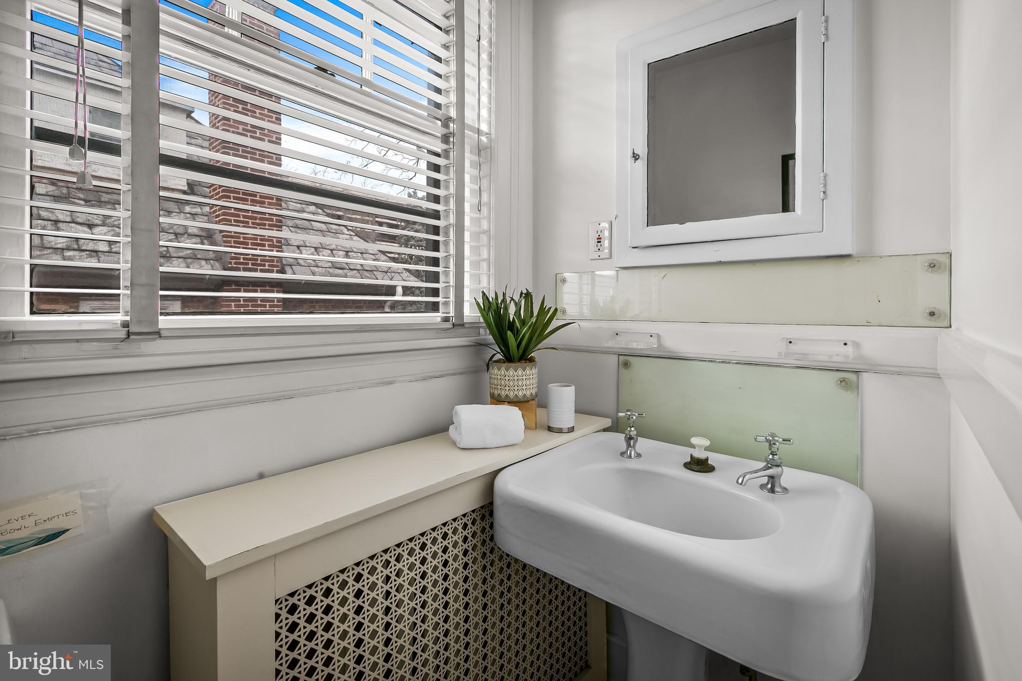 3950 Cloverhill Road Baltimore, MD 21218 - Photo 30 of 47
