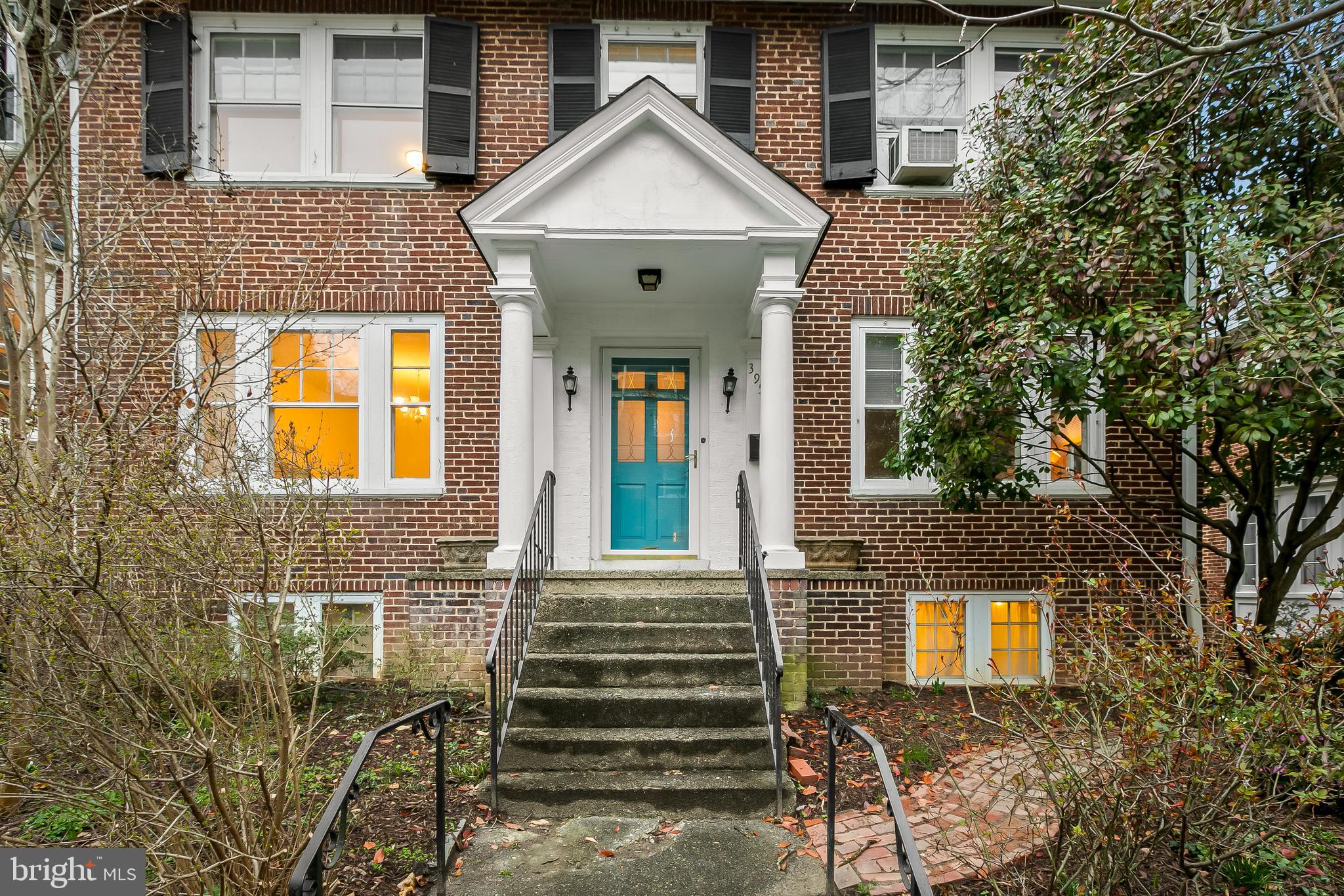 3950 Cloverhill Road Baltimore, MD 21218 - Photo 3 of 47