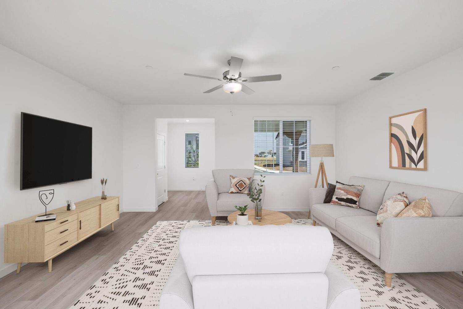 809 Helmsley Lane Patterson, CA 95363 - Photo 7 of 20 Staged photo.