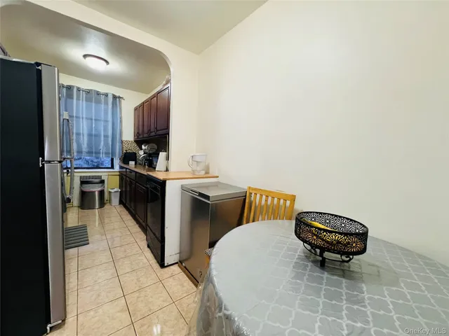 $289,000 | 92-11 35th Avenue, Unit 4N | Jackson Heights