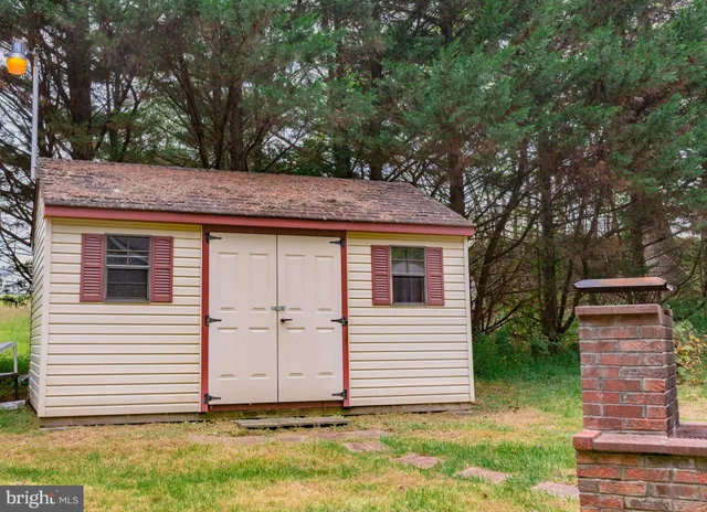 $460,000 | 11330 Boston Drive, Boston, VA 22713