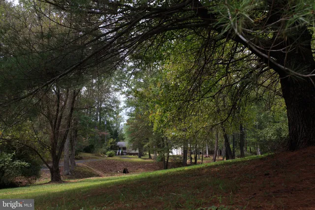 $460,000 | 11330 Boston Drive, Boston, VA 22713