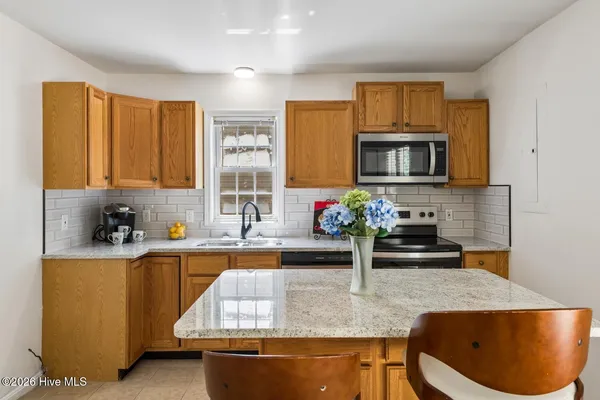 $444,900 | 3014 Little Creek Lane, Hillsborough, NC 27278