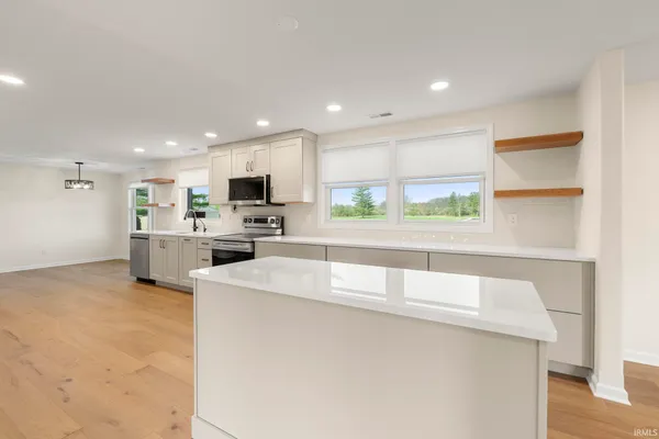 $925,000 | 11136 North 200 West, Markle, IN 46770