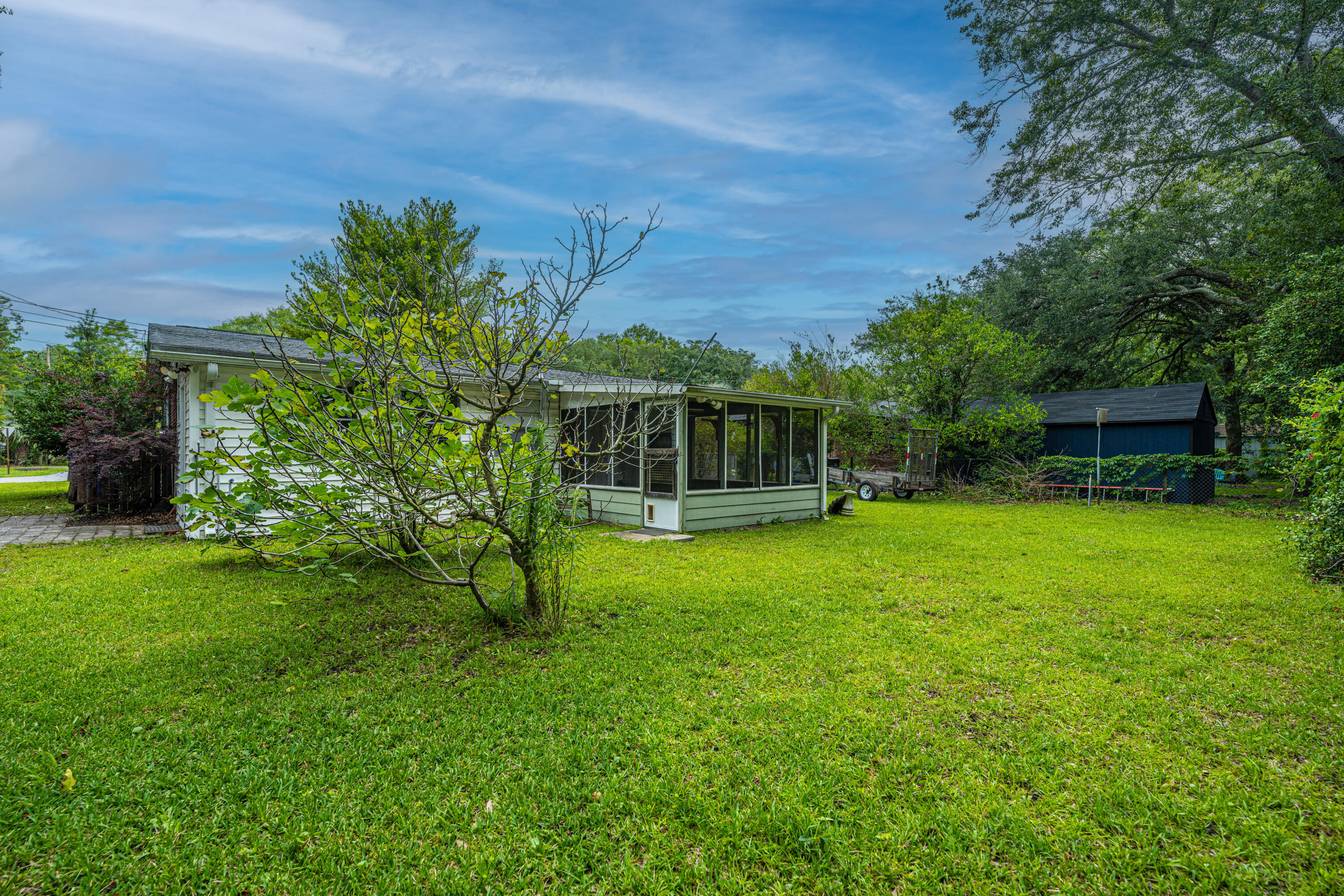 1483 Village Road Charleston, SC 29407 - Photo 30 of 34 .