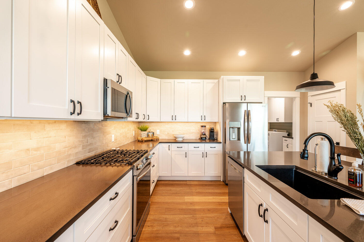 388 Legacy Road Sheridan, WY 82801 - Photo 6 of 27 2-KITCHEN