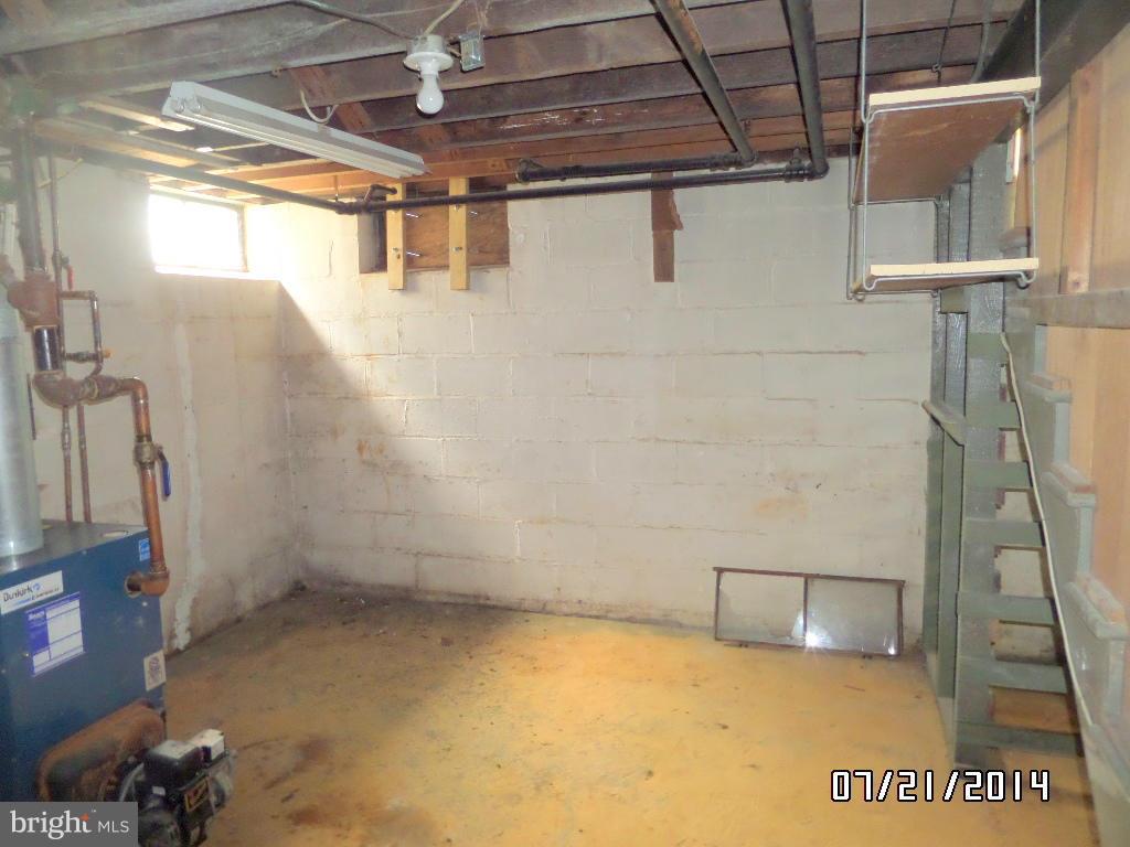 608 Cliveden Road Baltimore, MD 21208 - Photo 17 of 23 a view of small space