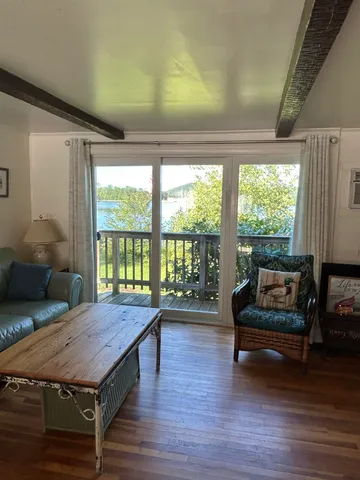 $2,300 | 81 Wilson Pond Road, Swanzey, NH 03431