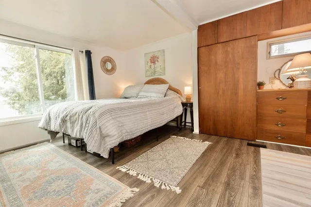 $2,300 | 81 Wilson Pond Road, Swanzey, NH 03431