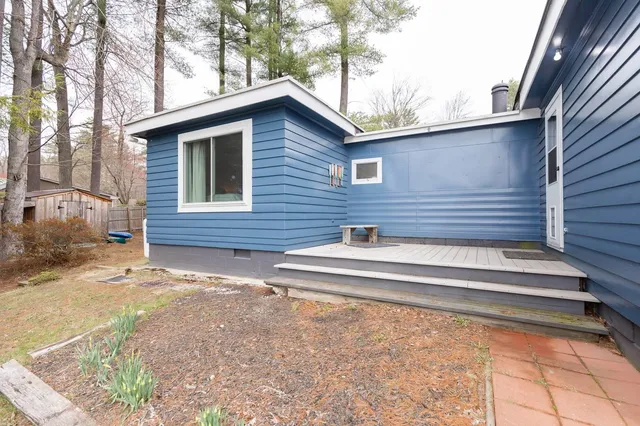 $2,300 | 81 Wilson Pond Road, Swanzey, NH 03431