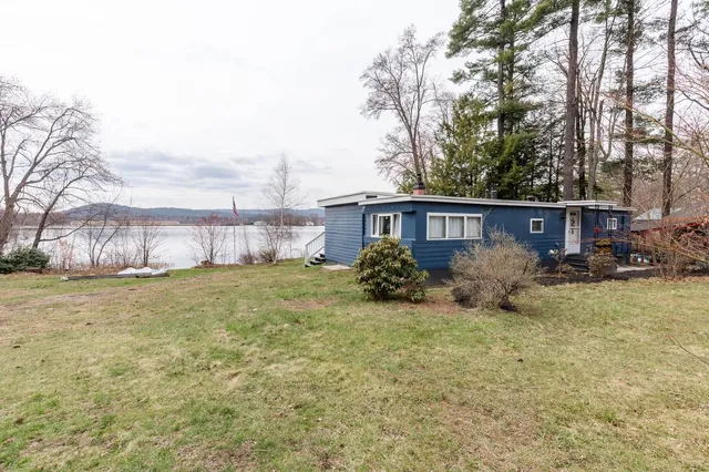 $2,300 | 81 Wilson Pond Road, Swanzey, NH 03431