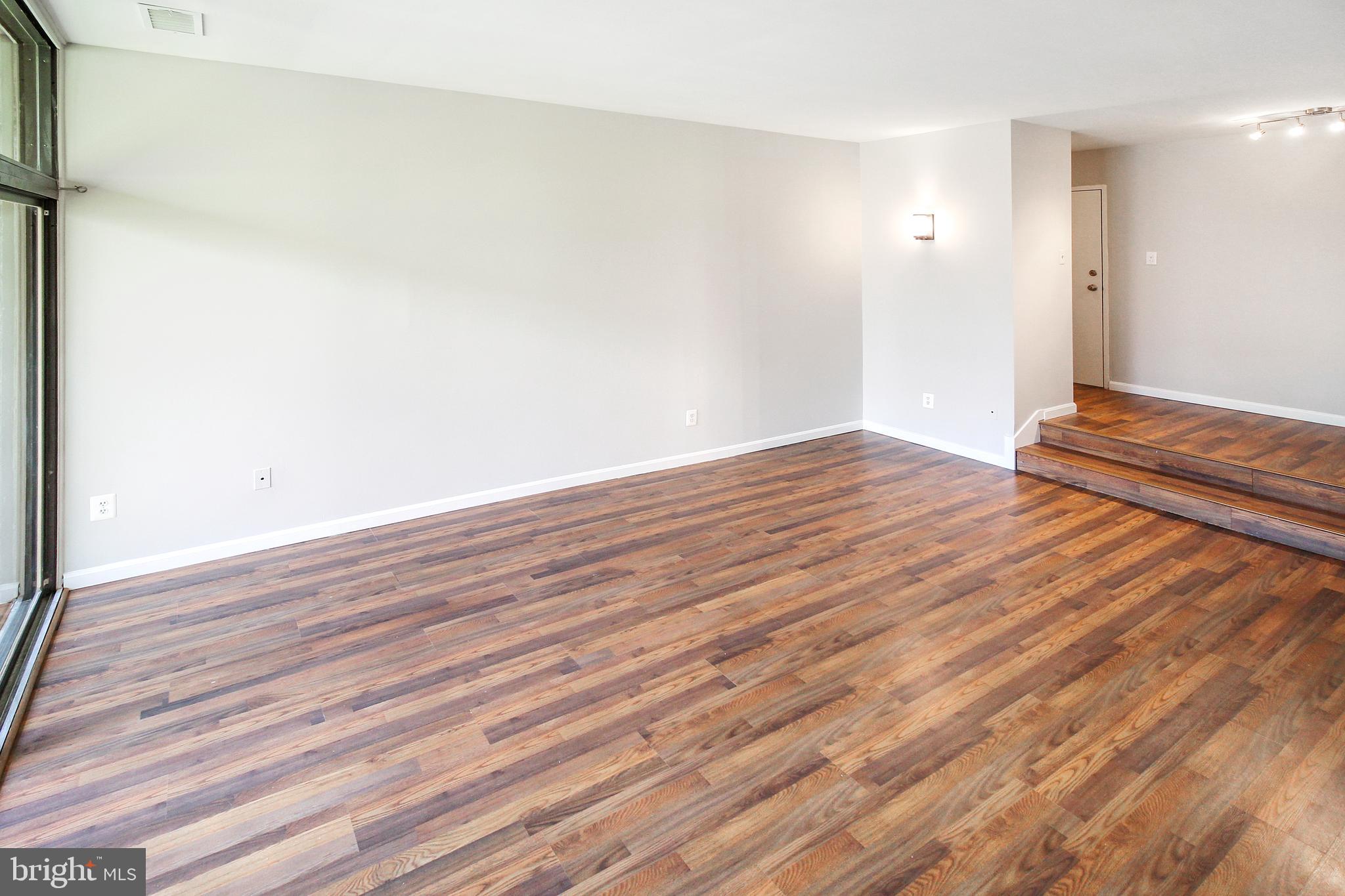 1661 Parkcrest Circle, Unit 100 Reston, VA 20190 - Photo 11 of 20