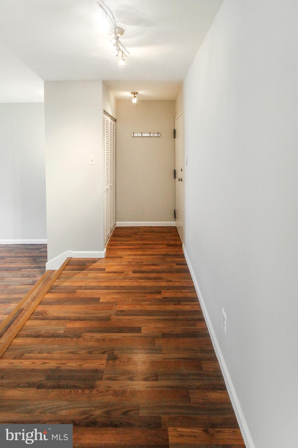 1661 Parkcrest Circle, Unit 100 Reston, VA 20190 - Photo 16 of 20